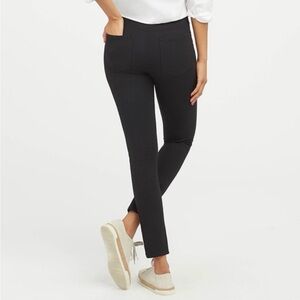 SPANX Black Pocket Leggings Size Small